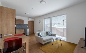 Apartmány Pustiměř